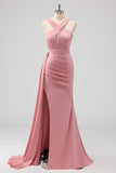 Vestido de dama de honor largo fruncido de satén con tirantes finos