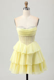 Vestido de regreso a casa con corsé escalonado sin tirantes amarillo de una línea con abalorios