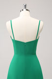 Vestido de Dama de Honor Elegante en Verde con Tirantes Finos y Corte A Línea