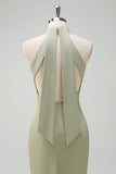 Elegante vestido de dama de honor de sirena de satén halter de salvia