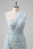 Vestido de dama de honor de un hombro de flor azul blanca con abertura