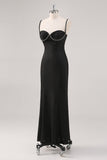 Vestido formal simple de tirantes negros con tirantes finos