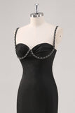 Vestido formal simple de tirantes negros con tirantes finos