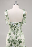 Flor verde Una línea Cuello cuadrado Vestido largo de dama de honor con volantes con abertura