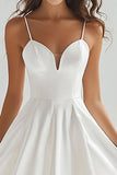 Vestido largo de graduación con tirantes de espagueti de línea A blanco