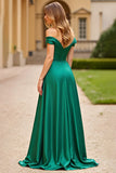 Vestido de fiesta largo de satén fruncido verde oscuro con hombros descubiertos