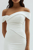 Vestido de graduación blanco de satén con vaina de hombro