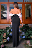 Vestido formal largo fruncido de manga larga con abertura de sirena negra con hombros descubiertos
