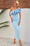 Vestido de dama de honor largo sirena con volantes de un hombro azul cielo