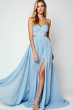 Vestido de invitada de boda largo de novia de línea A con corte azul con abertura
