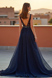 Tul azul marino con escote en V profundo Vestido formal de línea A con abalorios