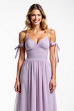 Vestido de dama de honor plisado con tirantes de gasa lila A Line