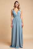 Vestido de dama de honor de gasa con cuello en V profundo azul empolvado