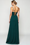Vestido de dama de honor de gasa de pino con tirantes finos de una línea