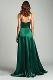 Vestido de fiesta largo de tirantes de espagueti de satén verde oscuro