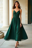 Vestido formal largo largo de encaje con tirantes de espagueti verde oscuro de una línea