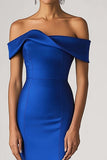 Vestido formal largo de satén azul sirena azul con hombros descubiertos