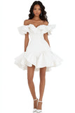 Mini vestido de graduación blanco con volantes fuera de hombro