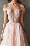 Vestido de fiesta largo de tul rosa con hombros descubiertos y encaje