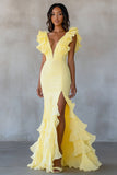 Vestido formal largo amarillo sirena con escote en V y abertura con volantes