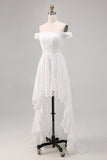 Vestido de novia boho de encaje blanco con hombros descubiertos