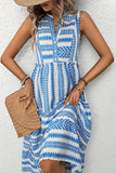 Vestido midi de verano de una línea estampado en blanco y azul