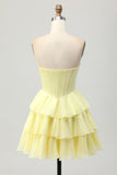 Vestido de regreso a casa con corsé escalonado sin tirantes amarillo de una línea con abalorios