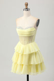 Vestido de regreso a casa con corsé escalonado sin tirantes amarillo de una línea con abalorios