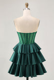 Vestido de fiesta corto con corsé verde sin tirantes y cuentas