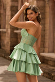Vestido de fiesta corto con corsé verde sin tirantes y cuentas