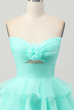 Lindo vestido corto de regreso a casa verde con corte sin tirantes de una línea