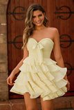 Lindo Vestido de fiesta corto en línea A sin tirantes de color amarillo claro con lazo