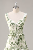 Corsé de flores verdes Un vestido de dama de honor de línea con volantes