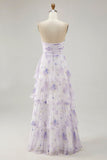 Flor de lavanda escalonada Una línea Vestido de dama de honor plisado sin tirantes
