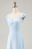Vestido de dama de honor de línea A con volantes en azul cielo