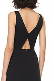 Vestido formal de gasa recortado de línea A con cuello en V negro