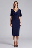 Vestido formal midi azul marino de manga corta vaina