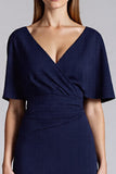 Vestido formal midi azul marino de manga corta vaina