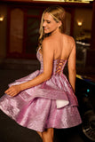 Vestido de fiesta corto sin tirantes con purpurina y morado claro con lazo