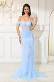 Vestido de noche largo con corsé sirena claro con hombros descubiertos