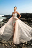 Vestido de noche sirena con tirantes finos y rubor brillante con capa