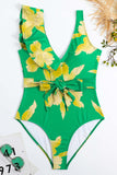 Conjunto de bikini verde estampado de dos piezas con falda de playa