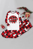 Rojo conjunto de pijama familiar a juego de cuadros navideños con estampado.