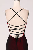 Vestido de dama de honor de vaina rojo negro con cordones en la espalda