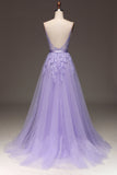 Vestido de fiesta de tul y cuentas de tirantes finos de línea A púrpura con cuentas y apliques