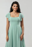 Vestido de dama de honor de gasa de cuello cuadrado verde con volantes
