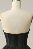 Una línea Sweetheart Black Corset Prom Dress con volantes