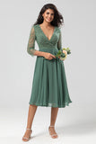 Keeper of My Heart A Line V-Neck Eucalyptus Bridesmaid Dress con mangas largas