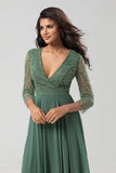 Keeper of My Heart A Line V-Neck Eucalyptus Bridesmaid Dress con mangas largas