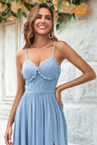 Encantador A Line Spaghetti Straps Dusty Blue Long Bridesmaid Dress con Criss Cross Back